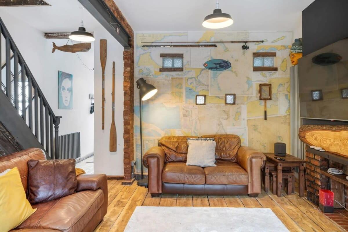 Stylish House W Free Parking Nr Exeter Centreヴィラ エクステリア 写真