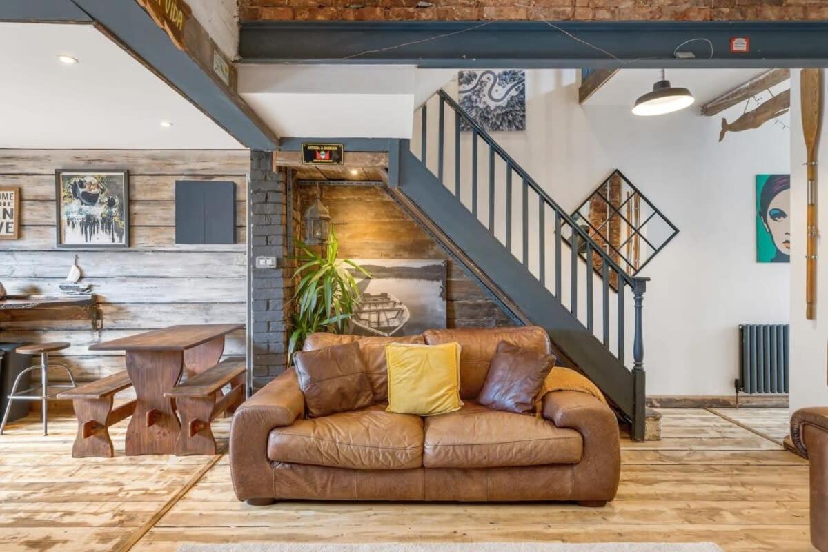 Stylish House W Free Parking Nr Exeter Centreヴィラ エクステリア 写真